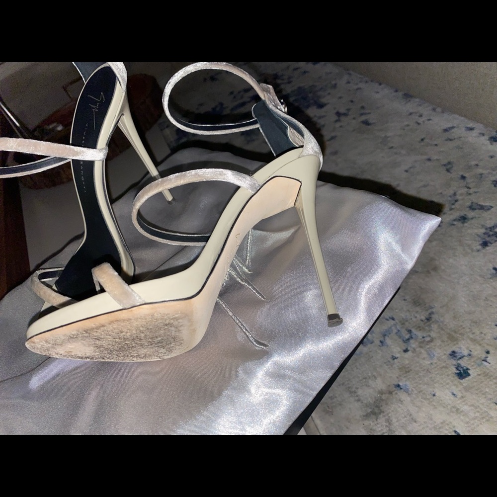 Giuseppe - Picture 2 of 3